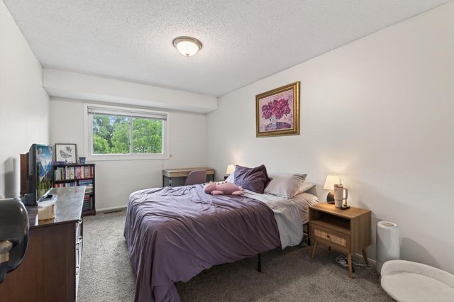 1738 Woodgate Lane, Eagan, MN 55122
