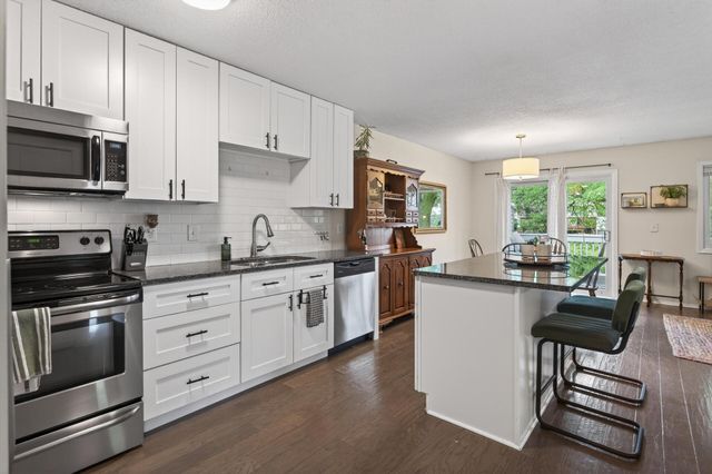 1738 Woodgate Lane, Eagan, MN 55122