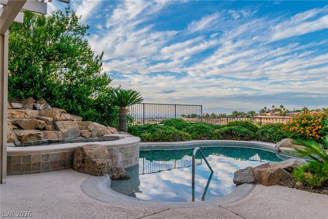 2734 Cherrydale Falls Drive, Henderson, NV 89052