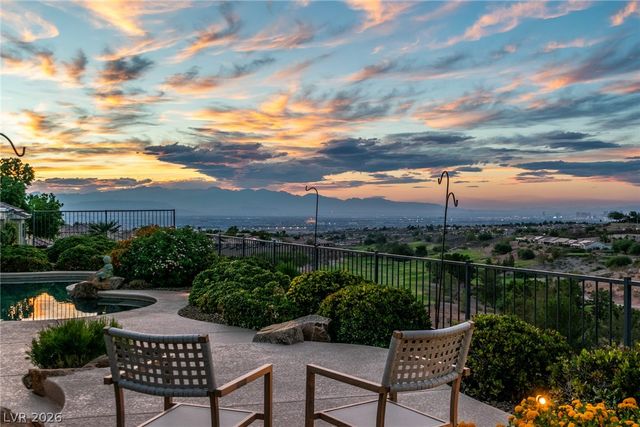 2734 Cherrydale Falls Drive, Henderson, NV 89052