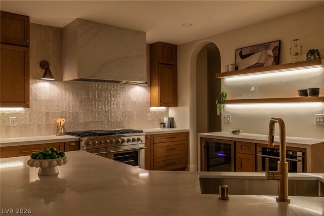 2734 Cherrydale Falls Drive, Henderson, NV 89052