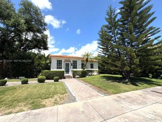 11 Veragua Ave, Coral Gables, FL 33134