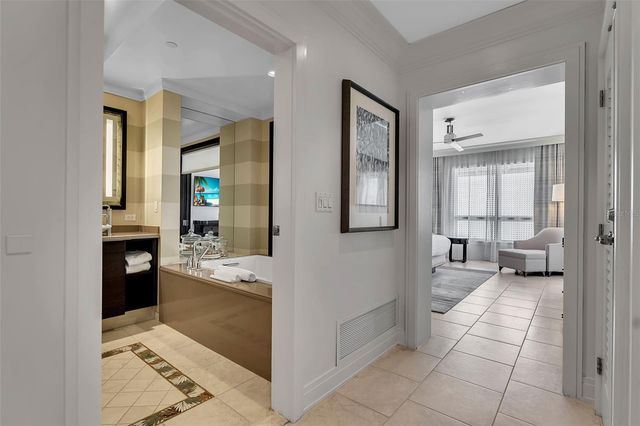 915 SEASIDE DRIVE 611, Sarasota, FL 34242