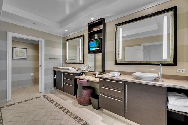 915 SEASIDE DRIVE 611, Sarasota, FL 34242