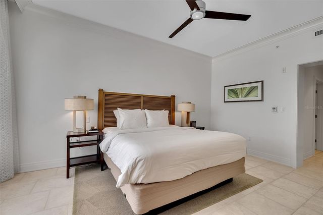 915 SEASIDE DRIVE 611, Sarasota, FL 34242