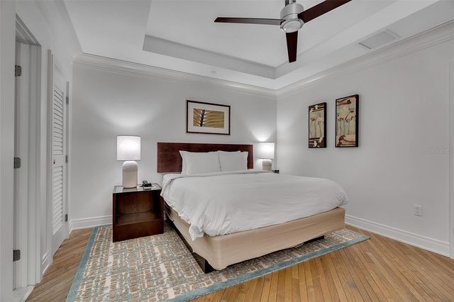 915 SEASIDE DRIVE 611, Sarasota, FL 34242