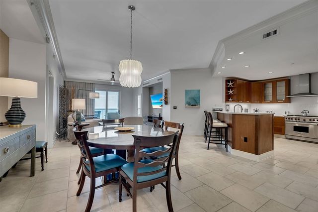 915 SEASIDE DRIVE 611, Sarasota, FL 34242