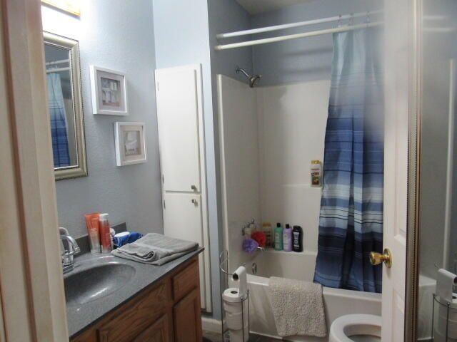 7210 Newkirk Road, Mountain Grove, MO 65711