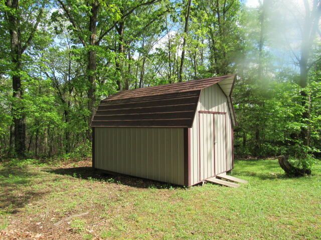 7210 Newkirk Road, Mountain Grove, MO 65711