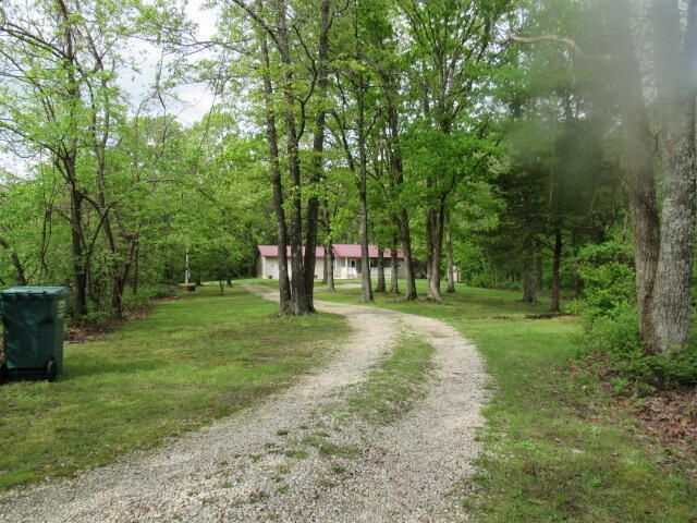 7210 Newkirk Road, Mountain Grove, MO 65711