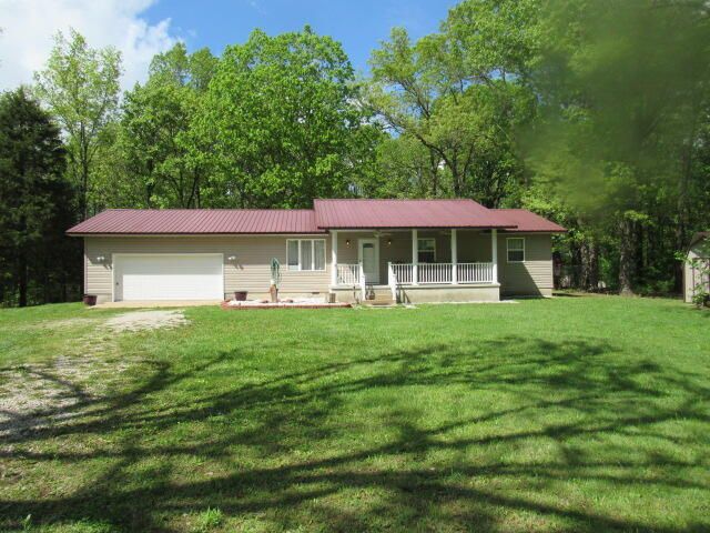 7210 Newkirk Road, Mountain Grove, MO 65711