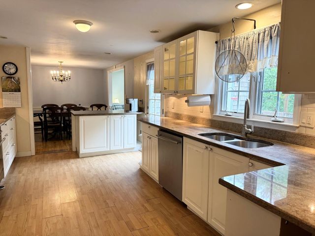 38 Mariners Lane, Yarmouth Port, MA 02675