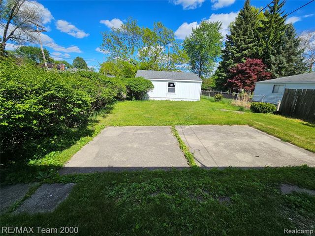 2901 Hubbard Street, Dearborn, MI 48124