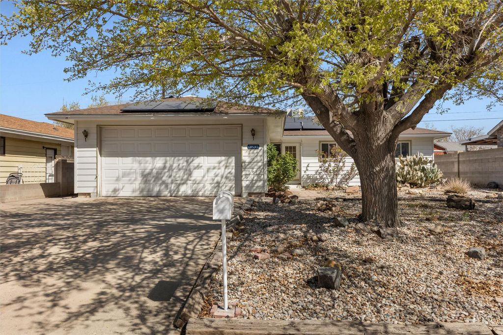 3833 Goodrich Avenue NE, Albuquerque, NM 87110