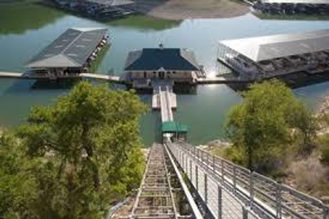 10 Maybury WAY, Lakeway, TX 78738