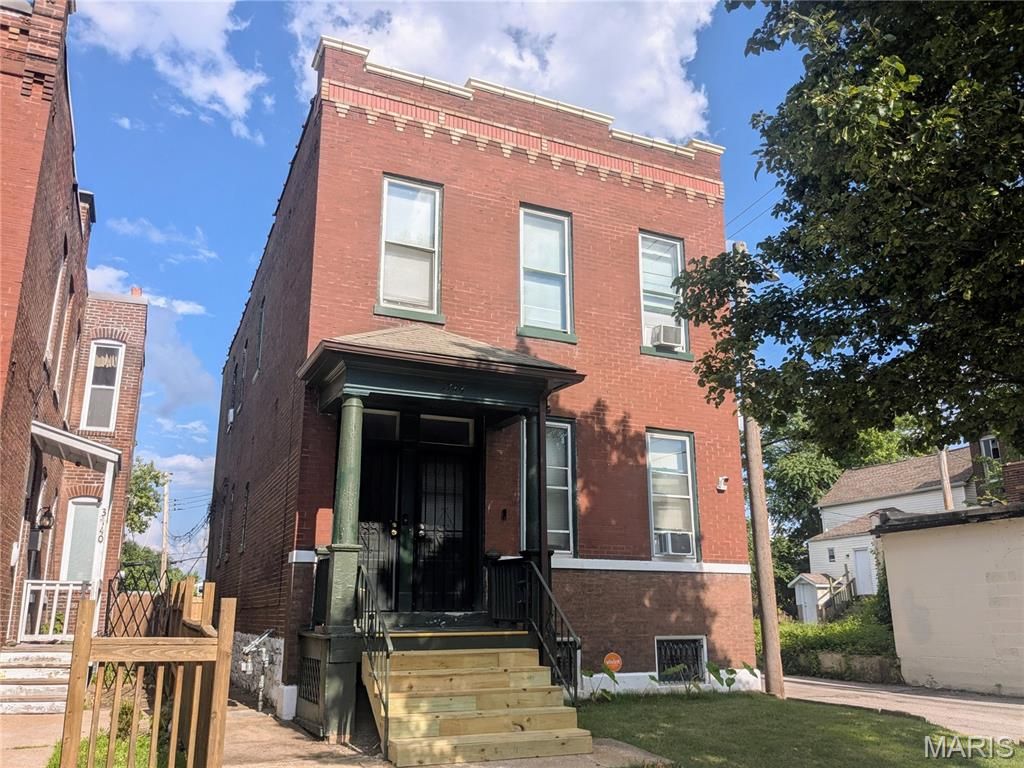 3744 Michigan Avenue, St Louis, MO 63118