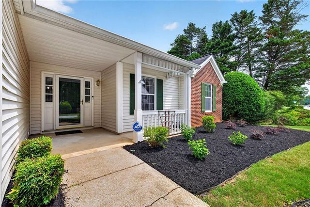 4502 Legend Hollow Lane, Powder Springs, GA 30127