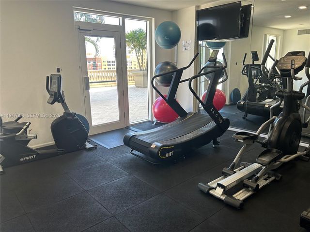 10 Aragon Ave 814, Coral Gables, FL 33134