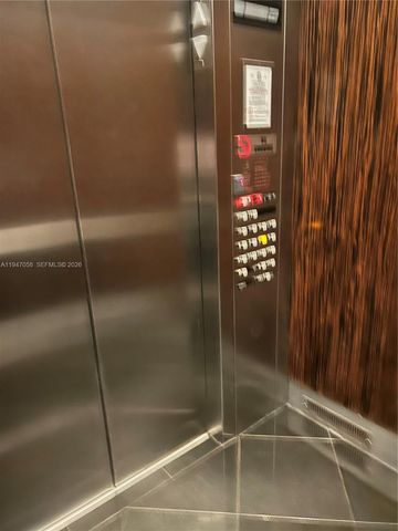 10 Aragon Ave 814, Coral Gables, FL 33134