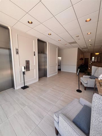 1111 Bering Drive 1205, Houston, TX 77057