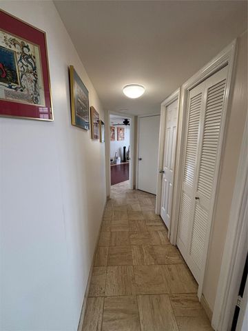 1111 Bering Drive 1205, Houston, TX 77057