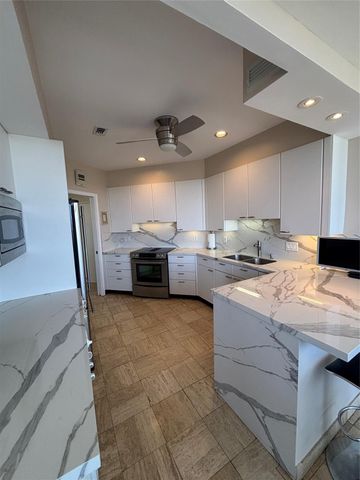 1111 Bering Drive 1205, Houston, TX 77057