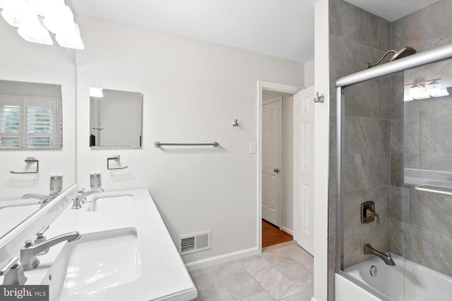 3507 STRINGFELLOW CT, Fairfax, VA 22033