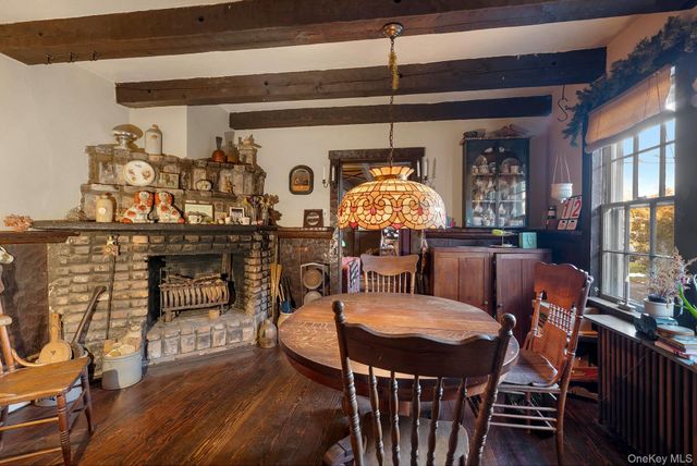 10 John Street, Southampton, NY 11968