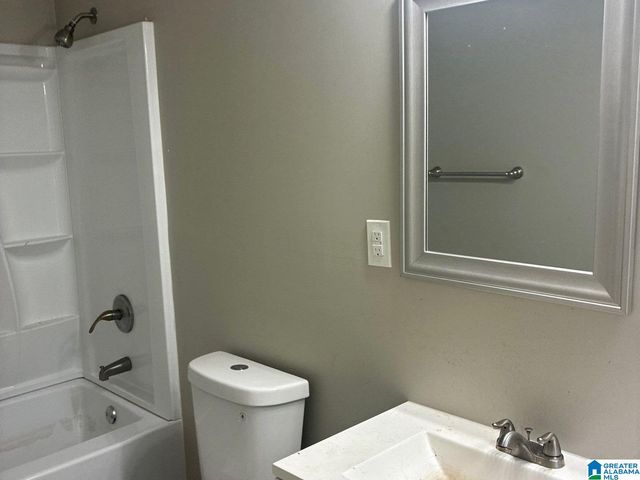 1705 5TH WAY NW, Center Point, AL 35215