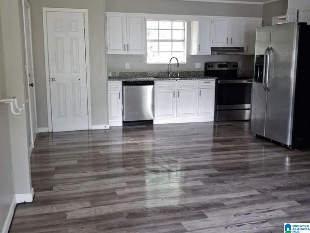 1705 5TH WAY NW, Center Point, AL 35215