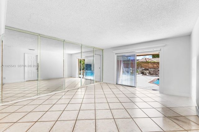 9811 SW 135th Ave, Miami, FL 33186