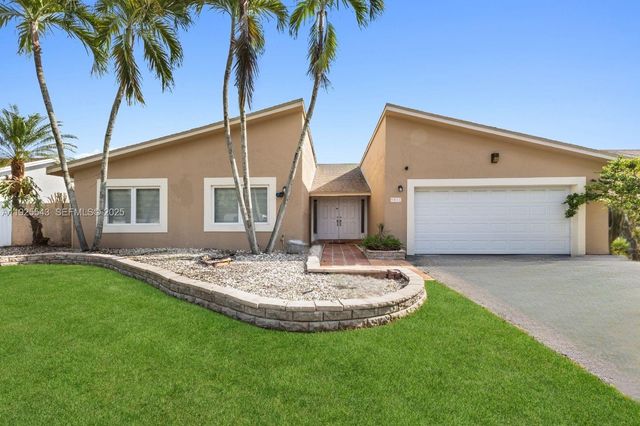 9811 SW 135th Ave, Miami, FL 33186