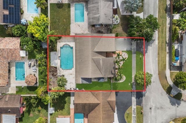 9811 SW 135th Ave, Miami, FL 33186