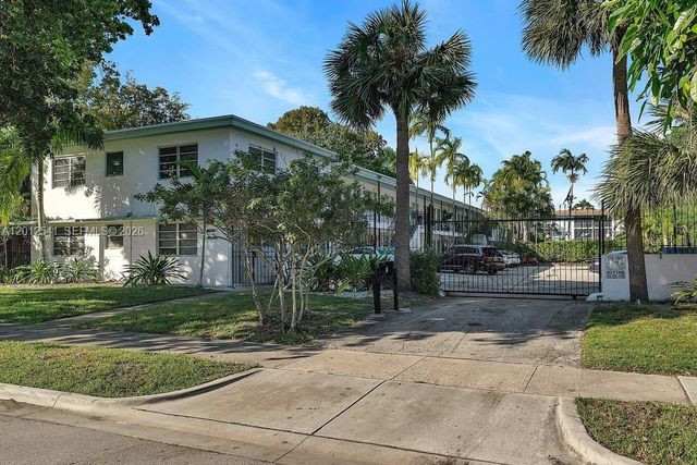 645 NE 77th St 19, Miami, FL 33138