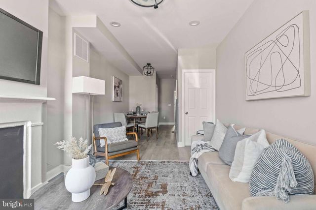 829 W BARRE, Baltimore, MD 21230