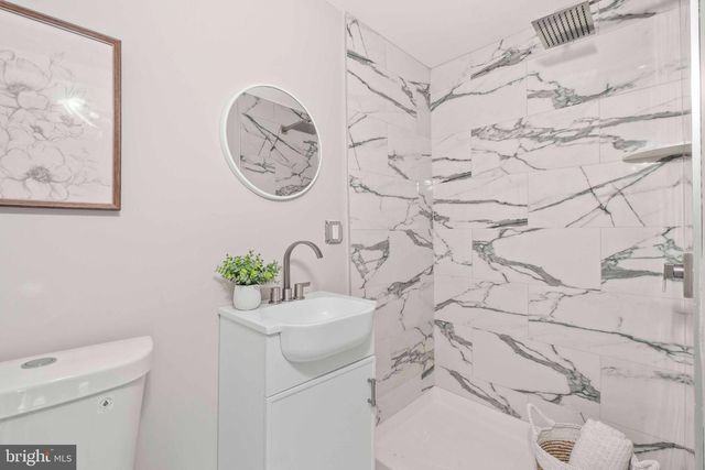 829 W BARRE, Baltimore, MD 21230