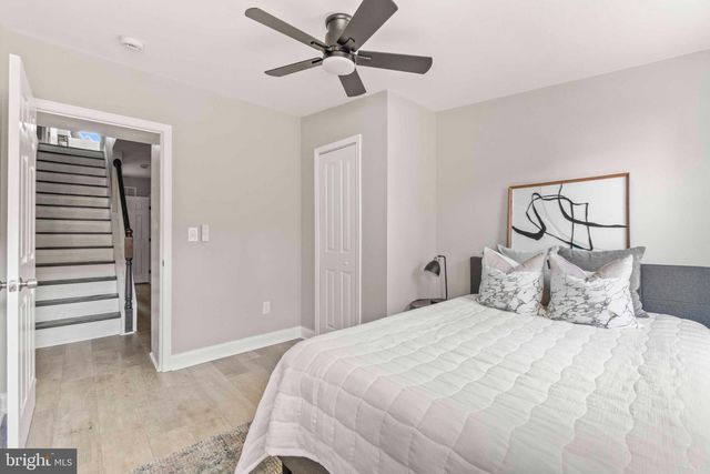 829 W BARRE, Baltimore, MD 21230