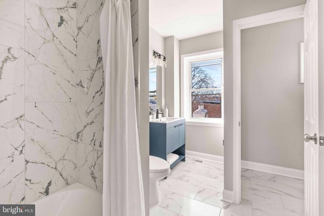 829 W BARRE, Baltimore, MD 21230