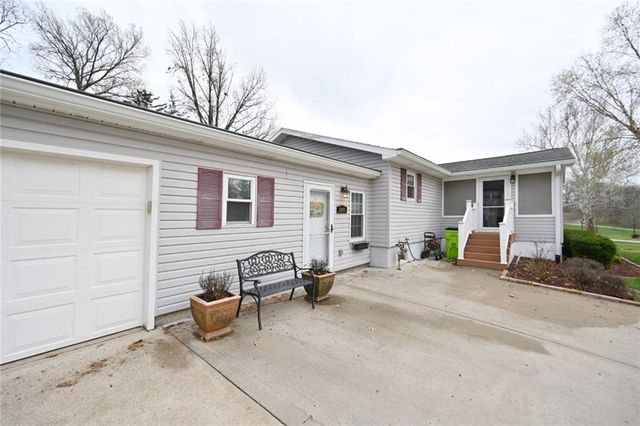 5005 NW Merrimac Avenue, Riverside, MO 64150