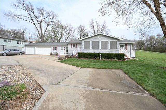5005 NW Merrimac Avenue, Riverside, MO 64150