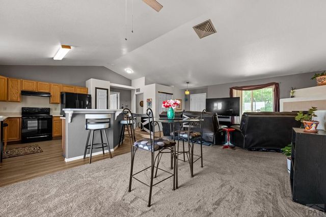 565 S Hook Dr, Pueblo West, CO 81007