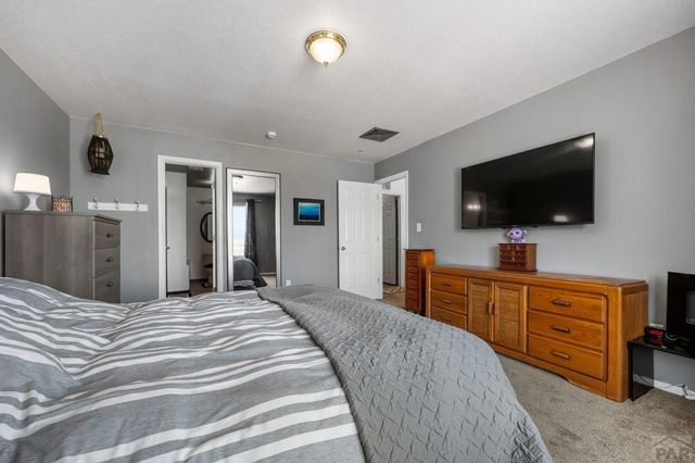565 S Hook Dr, Pueblo West, CO 81007