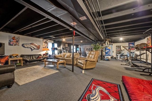 565 S Hook Dr, Pueblo West, CO 81007