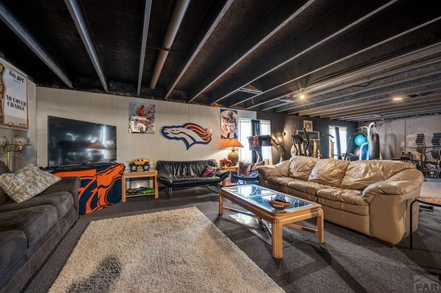 565 S Hook Dr, Pueblo West, CO 81007