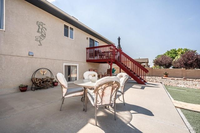 565 S Hook Dr, Pueblo West, CO 81007