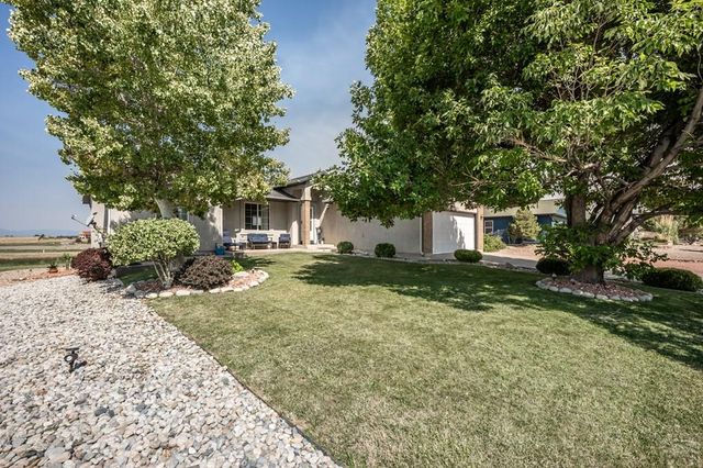 565 S Hook Dr, Pueblo West, CO 81007