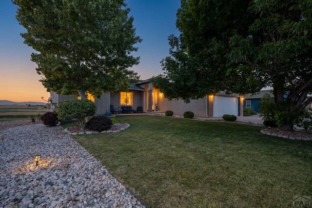 565 S Hook Dr, Pueblo West, CO 81007