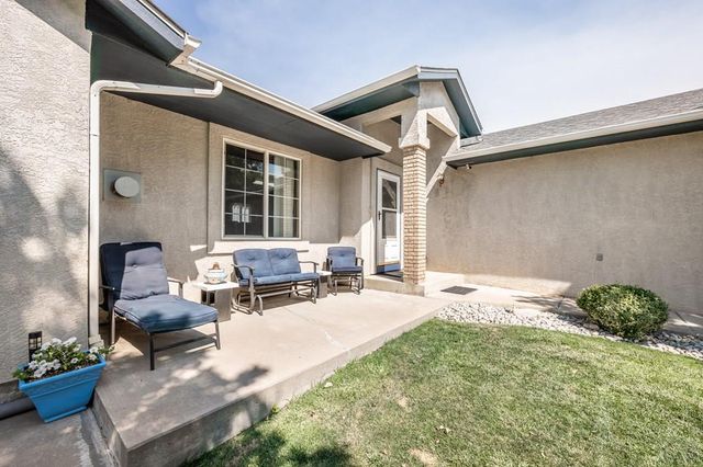 565 S Hook Dr, Pueblo West, CO 81007