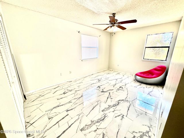 885 Taluga Avenue SE, Palm Bay, FL 32909