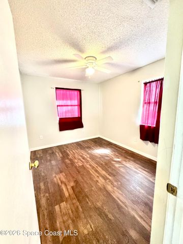 885 Taluga Avenue SE, Palm Bay, FL 32909